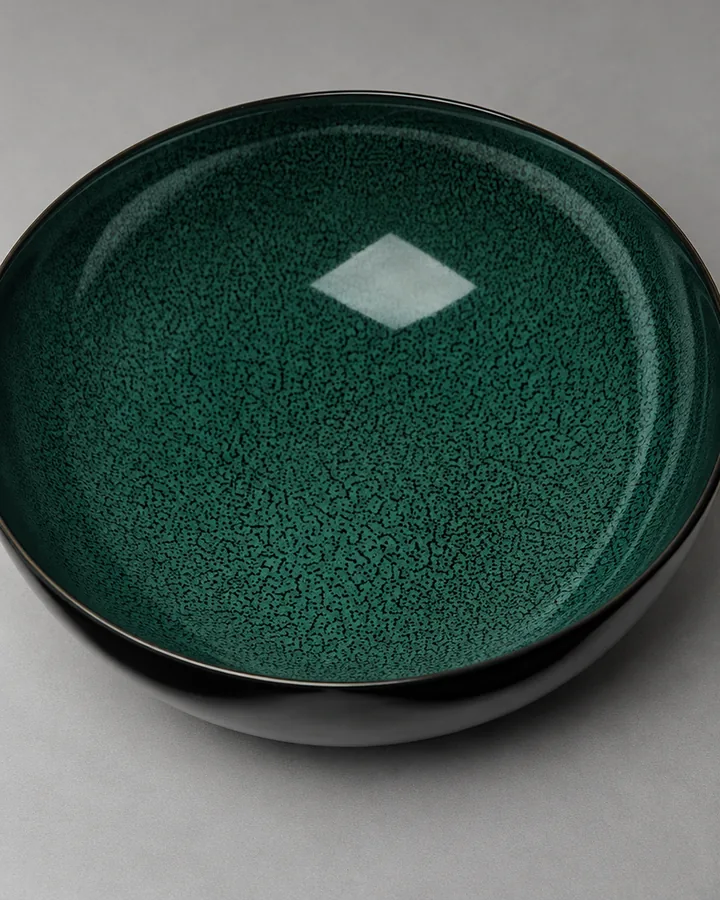 Close-up of the Lamer Sea Green glaze